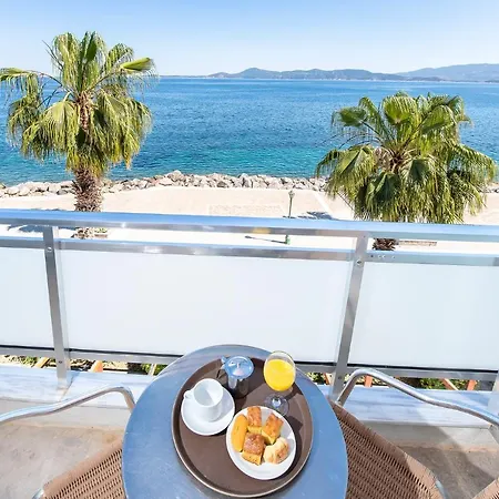 Avra Hotel