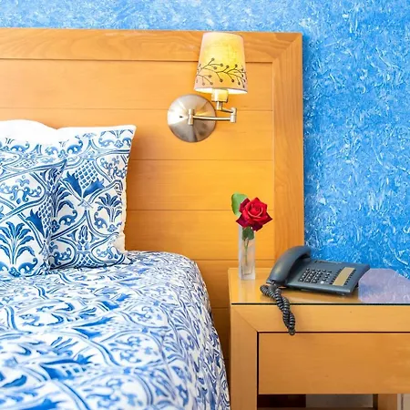 Avra Hotel 3*