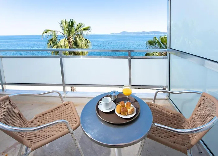 Avra 3* Метана